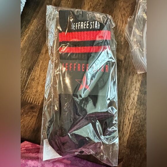 NWT Jeffree Star - Black & Red Calf Socks - Jeffree Star printed on each sock - Picture 3 of 5